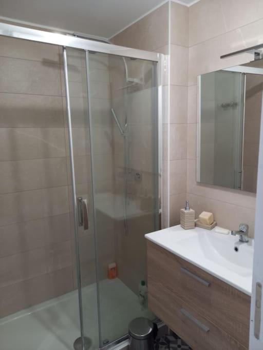 Appartement 100 M2 Terrasse Piscine Gruissan Exteriér fotografie